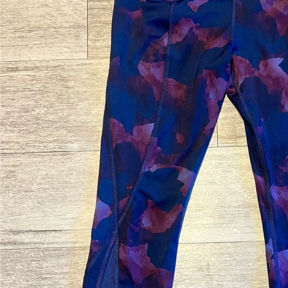 Women’s All in Motion Blue and Purple Patterned Leggings NWOT